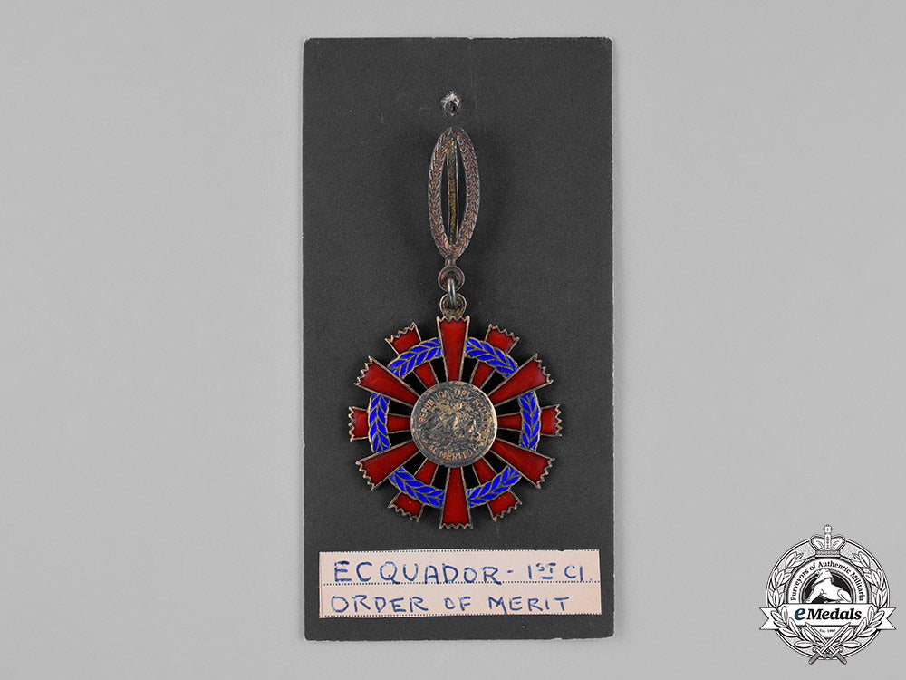 ecuador,_republic._a_national_order_of_merit,_iii_class_commander,_c.1940_c18-024952_1_1_1