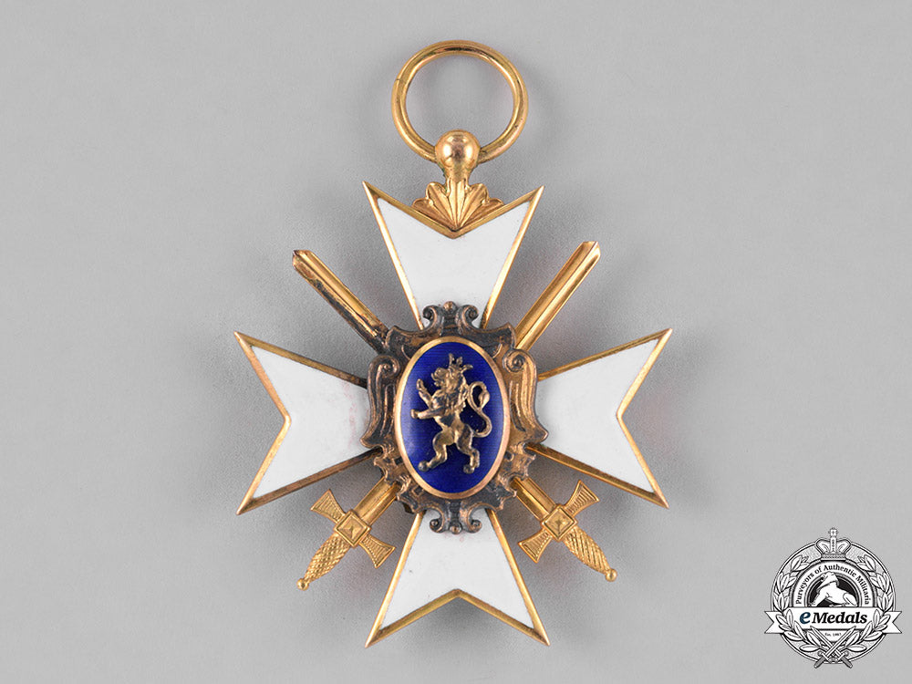 schwarzburg-_sonderhausen._an_honour_cross_in_gold,_second_class_with_swords,_c.1914_c18-024967