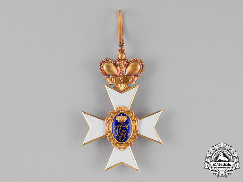 schwarzburg-_sonderhausen._an_honour_cross,_first_class_in_gold_with_crown,_c.1900_c18-025000