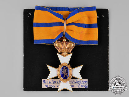 schwarzburg-_sonderhausen._an_honour_cross,_first_class_in_gold_with_crown,_c.1900_c18-025003