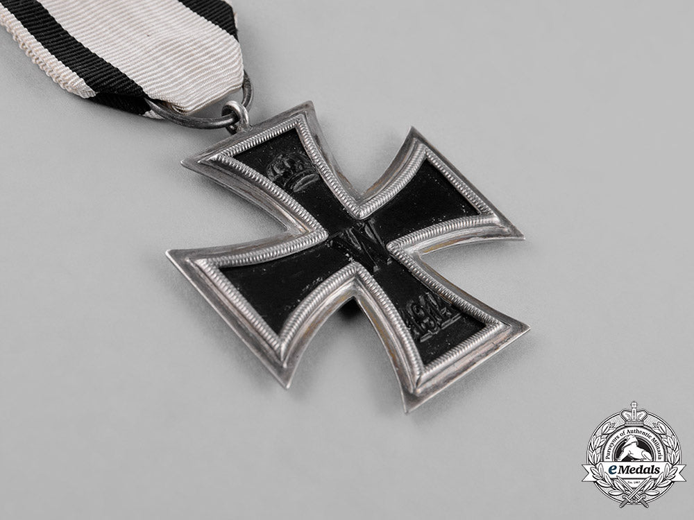 prussia._an_iron_cross1914_second_class_for_non-_combatants,_by_the_official_royal_mint_c18-025488