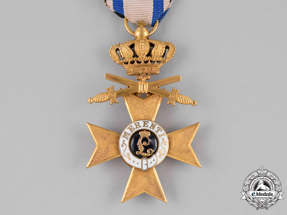 bavaria,_kingdom._an_order_of_military_merit,_war_merit_cross_first_class,_with_swords_and_crown,_c.1918_c18-025491
