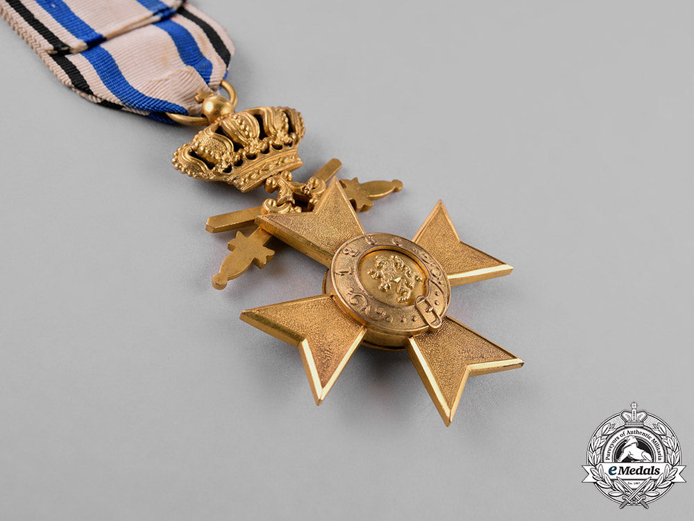 bavaria,_kingdom._an_order_of_military_merit,_war_merit_cross_first_class,_with_swords_and_crown,_c.1918_c18-025494