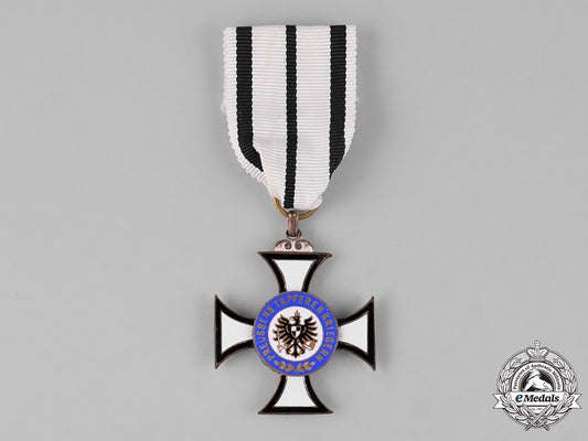 germany,_weimar._a_prussian_war_merit_cross_for_combatans_of_the_war1914-1918_c18-025495