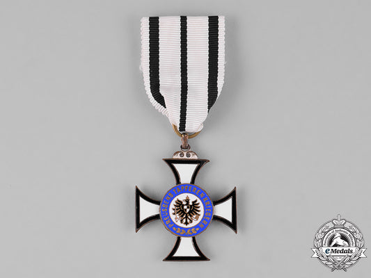germany,_weimar._a_prussian_war_merit_cross_for_combatans_of_the_war1914-1918_c18-025495