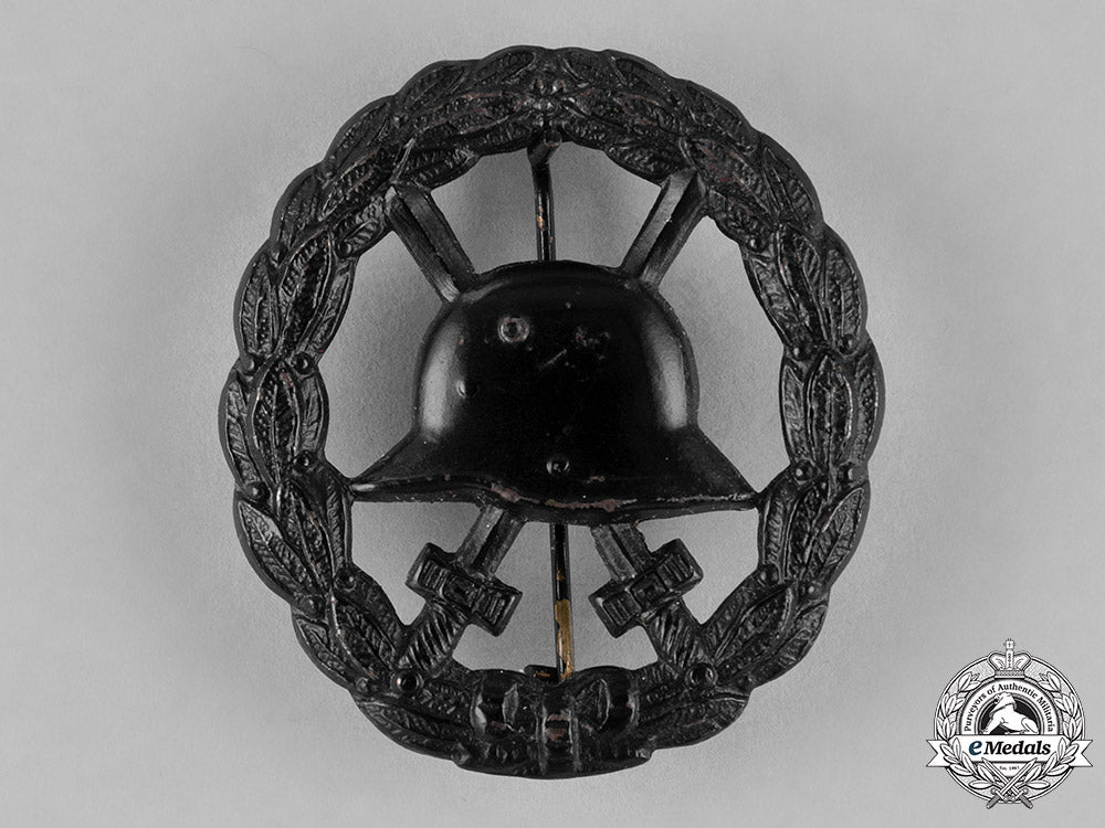 germany,_empire._a_wound_badge,_black_grade,_hollow_stamped_version_c18-025688