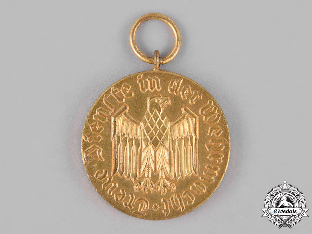 germany,_federal_republic._a_wehrmacht12-_year_long_service_medal;_alternative1957_version_c18-025711