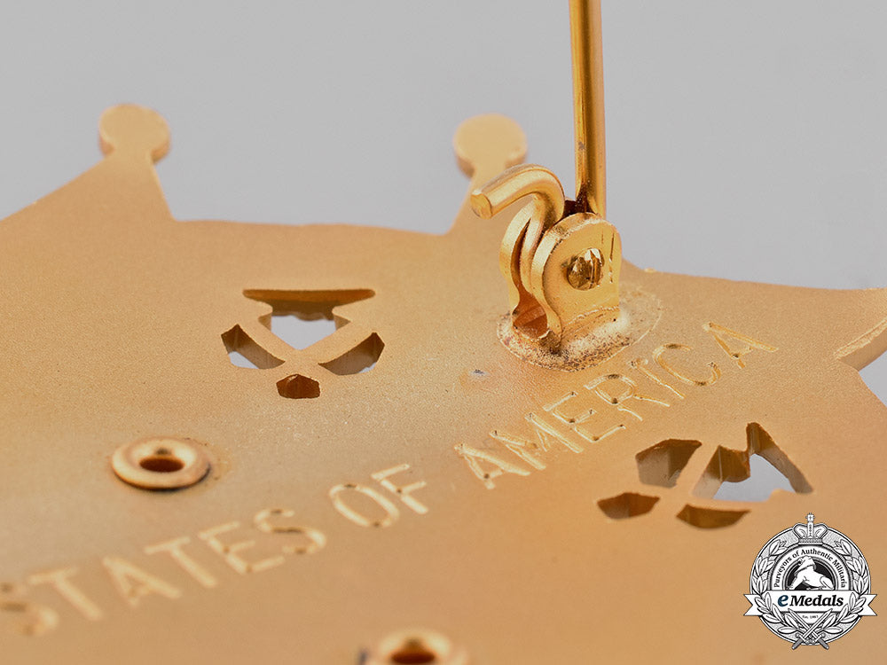 united_states._a_legion_of_merit,_chief_commander,_boxed_c18-025738