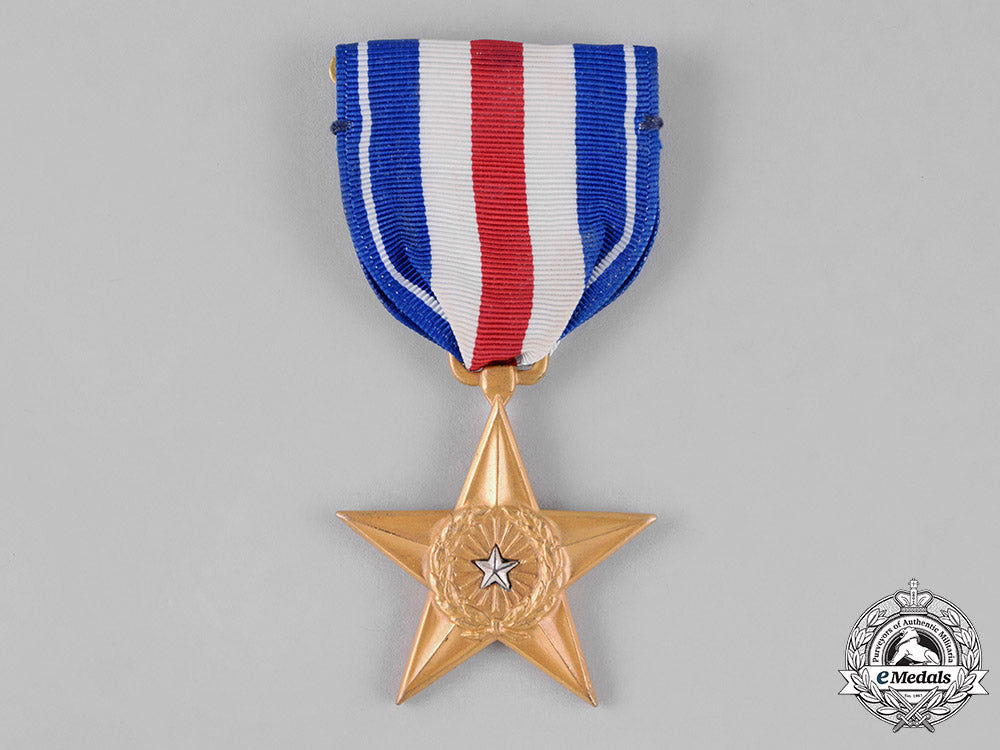 united_states._a_silver_star_to_lawrence_jordan,_jr._with_case_c18-025741