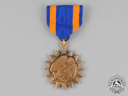 united_states._an_air_medal_to_staff_sergeant_lewis_j._huffaker,17_th_tactical_reconnaissance_squadron,5_th_air_force_c18-025751_1