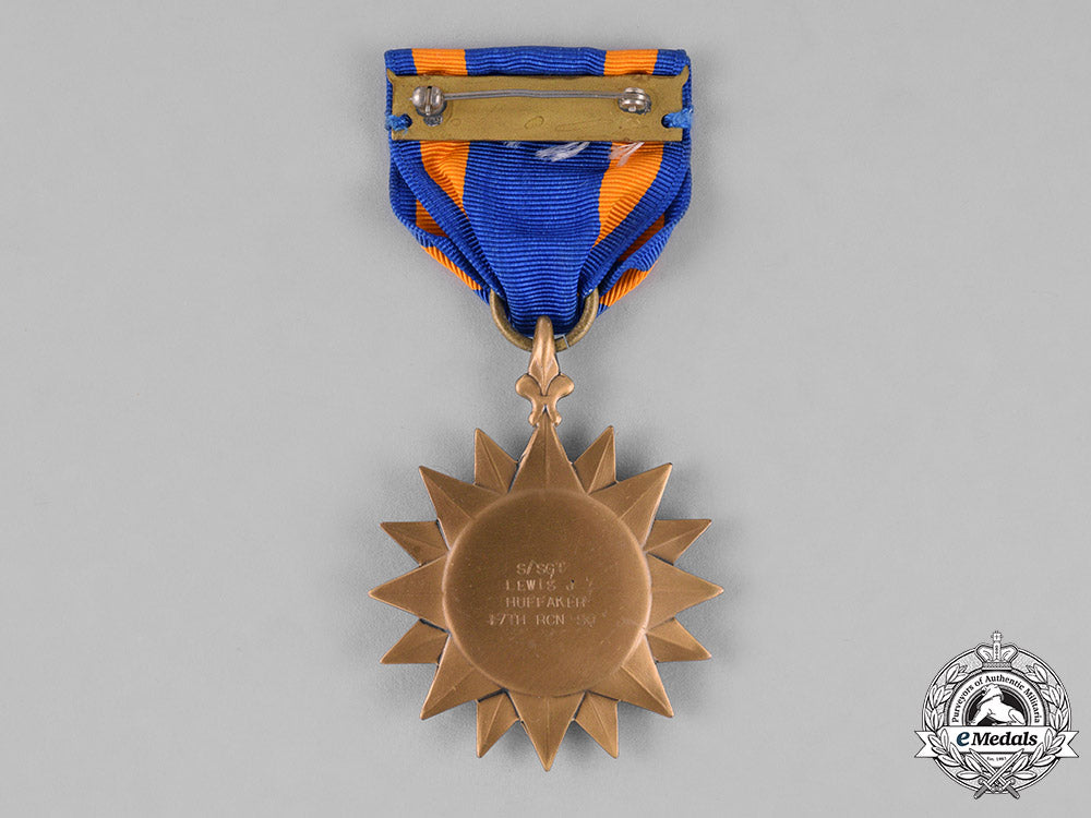 united_states._an_air_medal_to_staff_sergeant_lewis_j._huffaker,17_th_tactical_reconnaissance_squadron,5_th_air_force_c18-025754_1