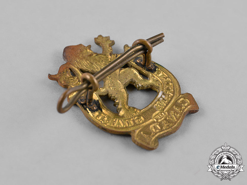 canada._a_first_war_pair,3_rd_infantry_battalion,_wounded_in_action1918_c18-025789