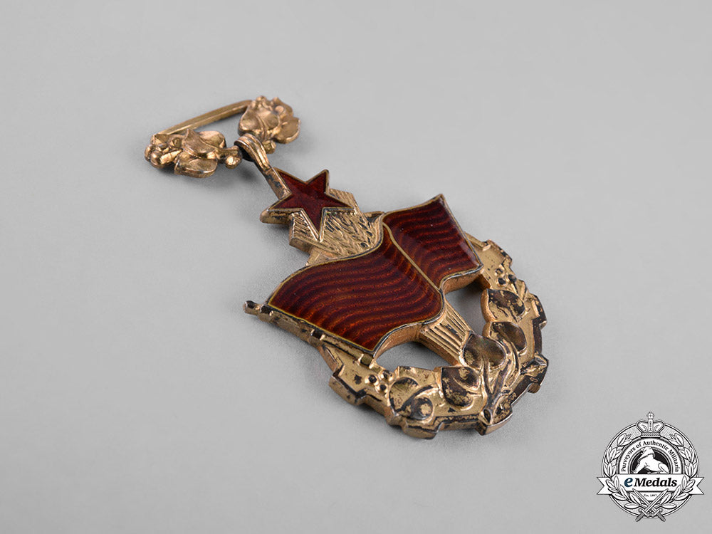 czechoslovakia,_republic._an_order_of_the_red_banner_of_labour,_type_i_by_zukov_c18-025841