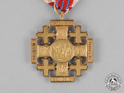 vatican._a_medal_of_the_holy_land,_pilgrims_jerusalem_cross_of_honour,_gold_grade_c18-025883