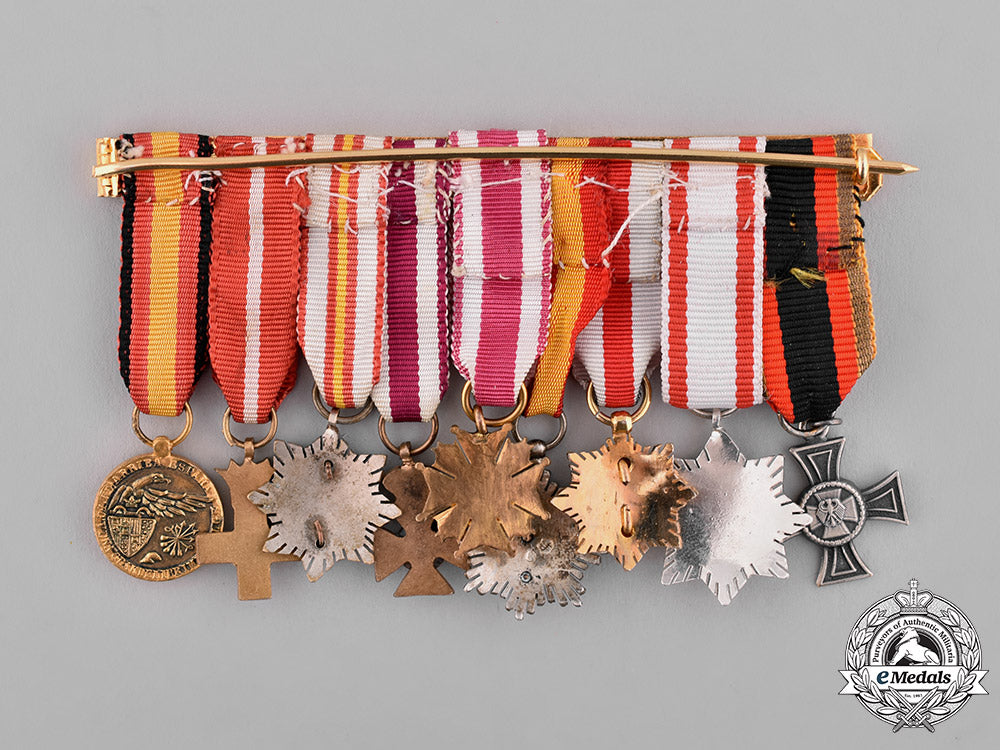 spain,_franco_period._a_miniature_group_of_nine_medals&_decorations_c18-026040