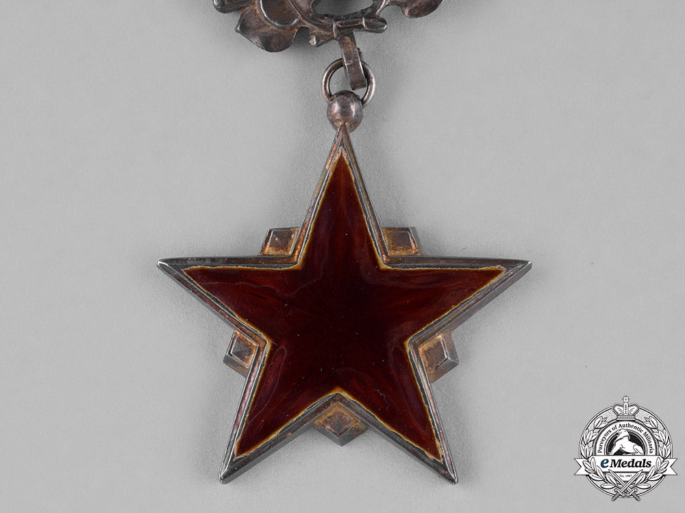 czechoslovakia,_socialist_republic._an_order_of_the_red_star_of_labour_c18-026049_1_1_1