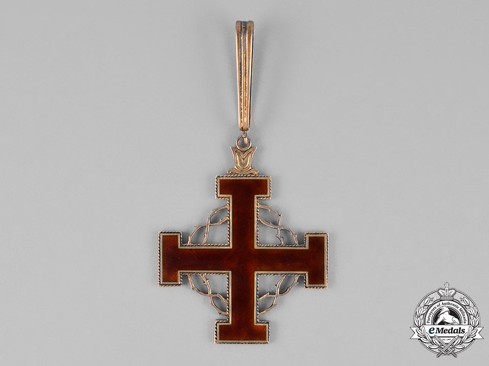 vatican._an_equestrian_order_of_the_holy_sepulchre_of_jerusalem_cross_of_merit,_grand_cross,_c.1965_c18-026061