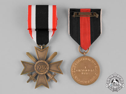germany._a_grouping_of_two_medals_and_awards_c18-026145