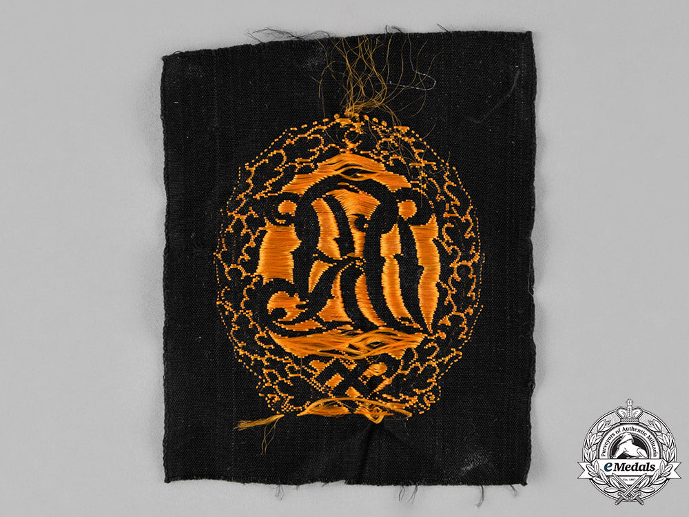 germany._a_gold_grade_drl_sports_badge,_cloth_version_c18-026195_1