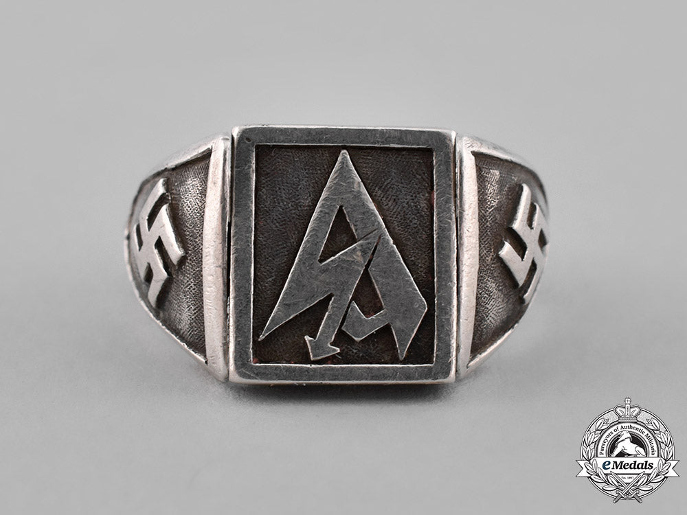 germany,_third_reich._a_silver_sa(_storn_detachment)_supporter’s_ring_with_incognito_functio_c18-026333