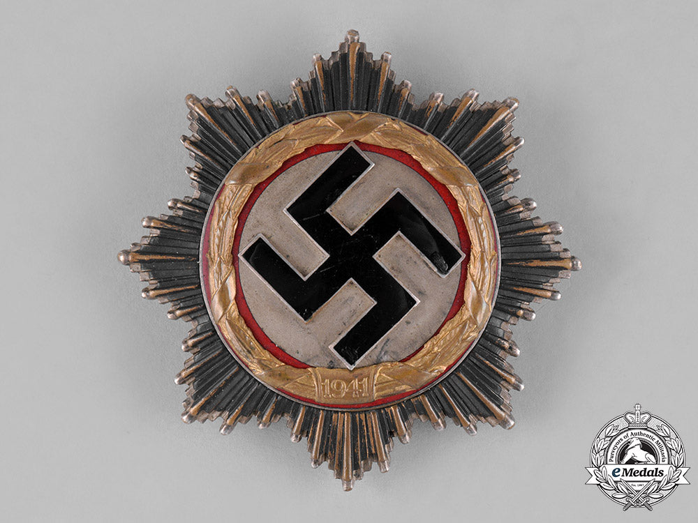 germany,_third_reich._a_cased_german_cross_in_gold,_by_deschler&_sohn_c18-026343