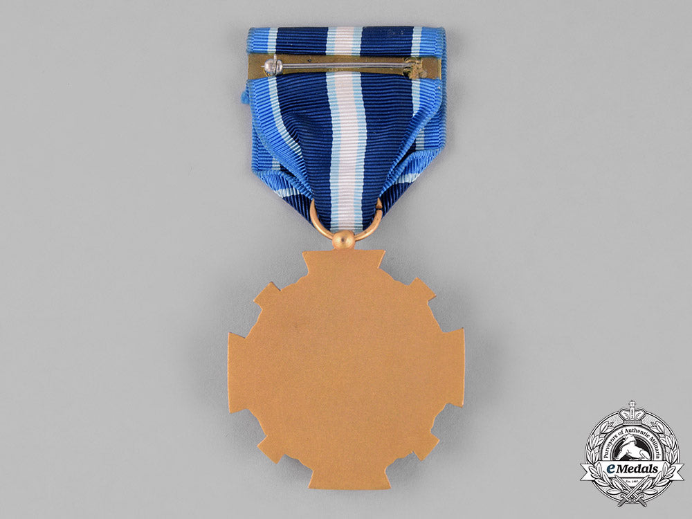 united_states._a_nasa_distinguished_service_medal,_c18-026517