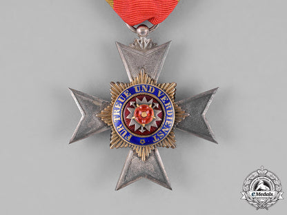 schaumburg-_lippe._a_princley_schaumburg-_lippe_houseorder,_fourth_class,_c.1910_c18-026738