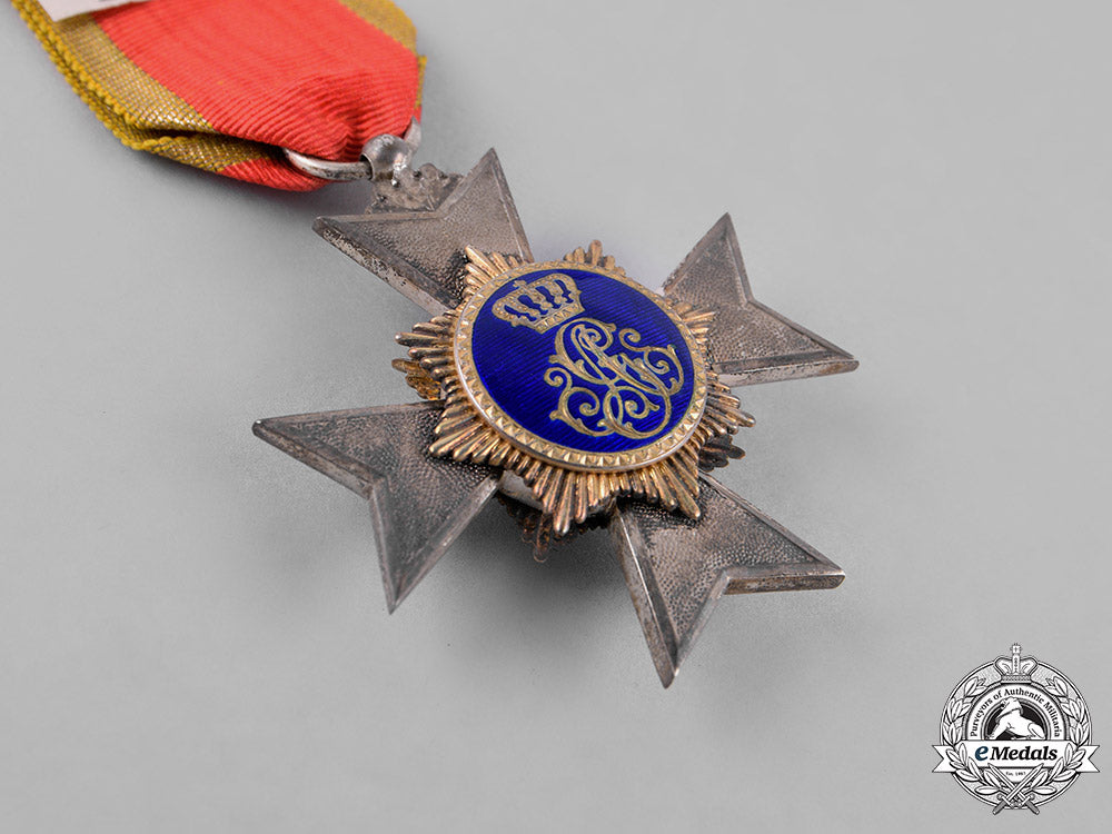 schaumburg-_lippe._a_princley_schaumburg-_lippe_houseorder,_fourth_class,_c.1910_c18-026741