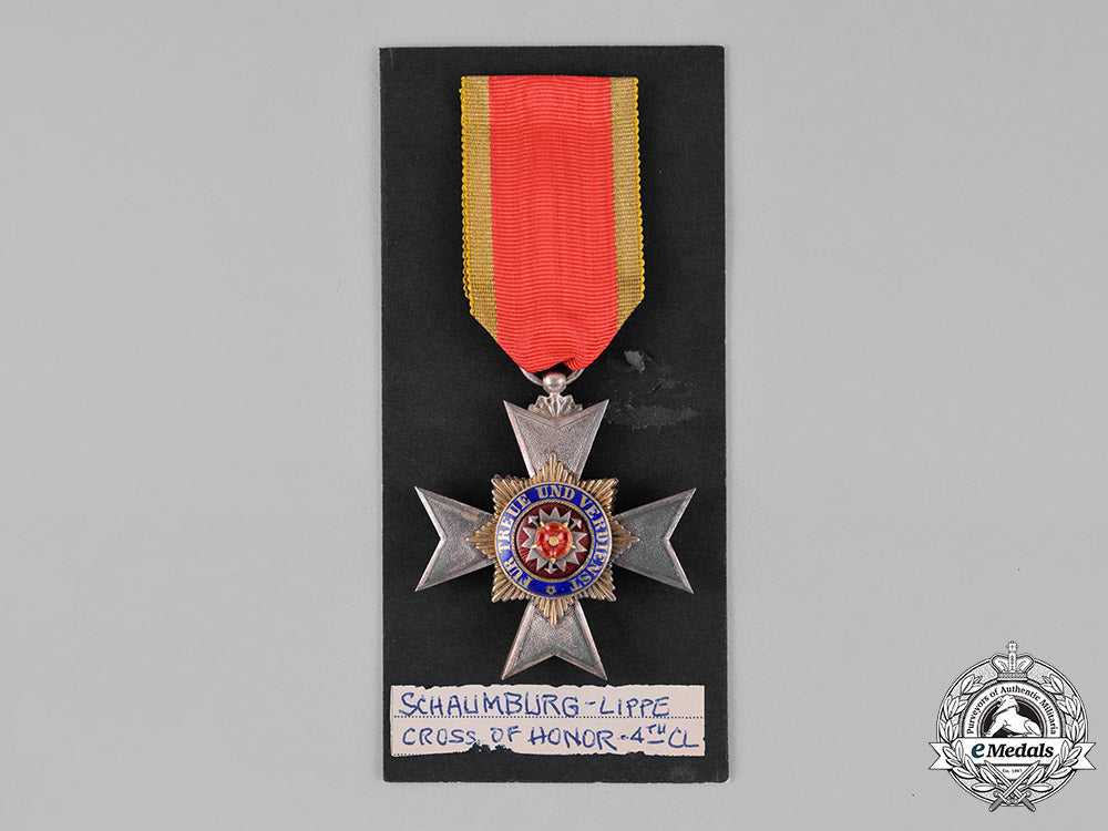 schaumburg-_lippe._a_princley_schaumburg-_lippe_houseorder,_fourth_class,_c.1910_c18-026743