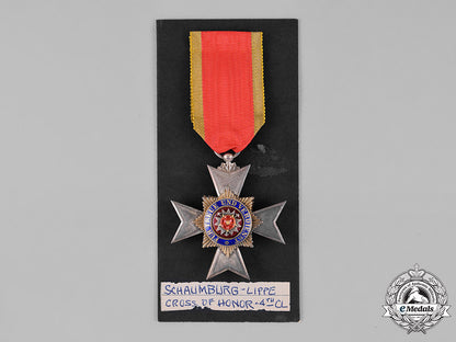 schaumburg-_lippe._a_princley_schaumburg-_lippe_houseorder,_fourth_class,_c.1910_c18-026743