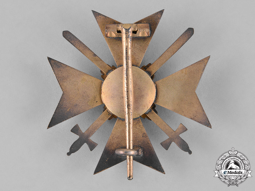 waldeck,_dukedom._an_order_of_merit,_officer’s_cross_with_swords,_c.1914_c18-026745_1_1