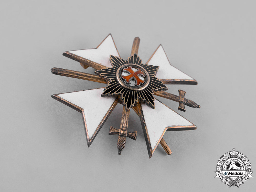 waldeck,_dukedom._an_order_of_merit,_officer’s_cross_with_swords,_c.1914_c18-026746_1_1