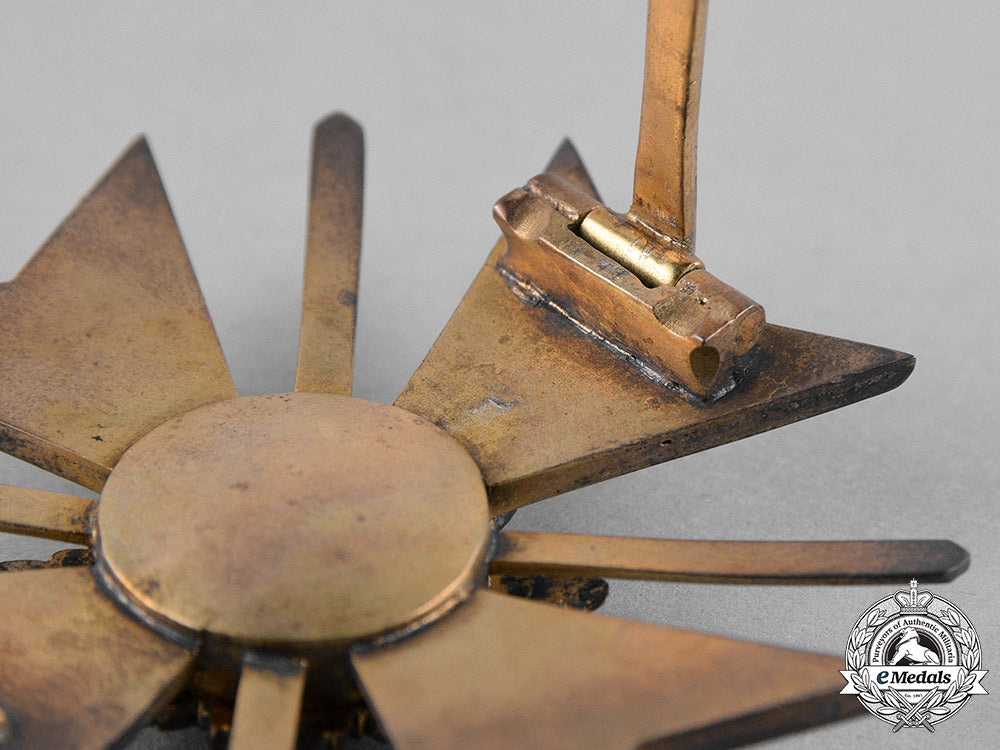 waldeck,_dukedom._an_order_of_merit,_officer’s_cross_with_swords,_c.1914_c18-026749_1_1