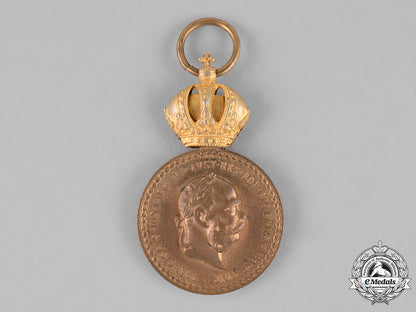austria,_empire._military_merit_medal,_bronze_grade_with_case_c18-026880