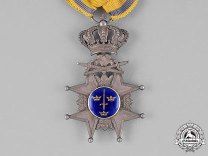 sweden,_kingdom._a_royal_order_of_the_sword,,_silver_cross_with_swords,_c18-026897
