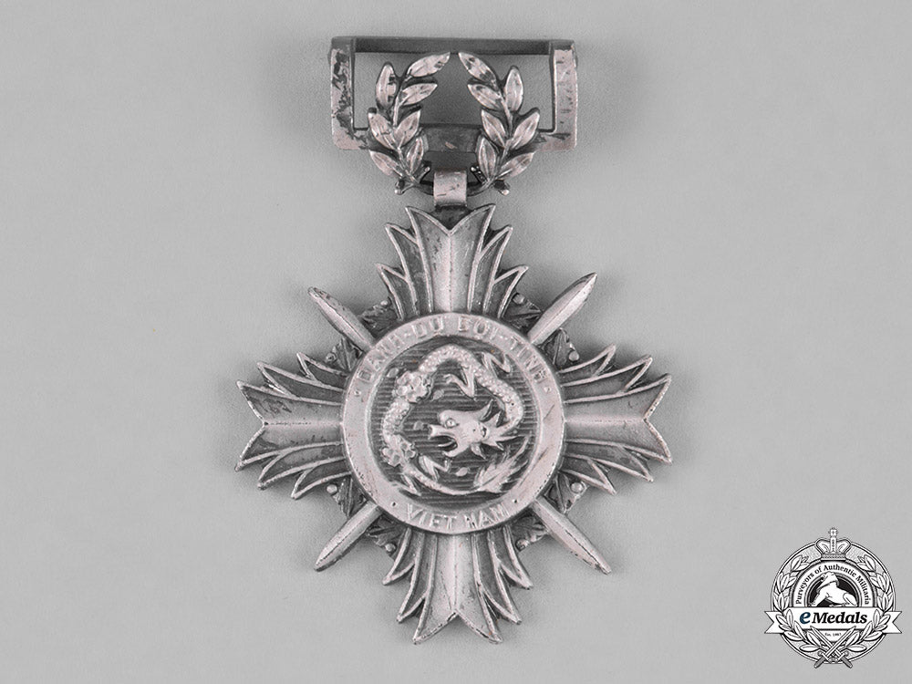 vietnam,_republic._an_armed_forces_medal_of_honour_of_merit,2_nd_class,_c.1960_c18-026942