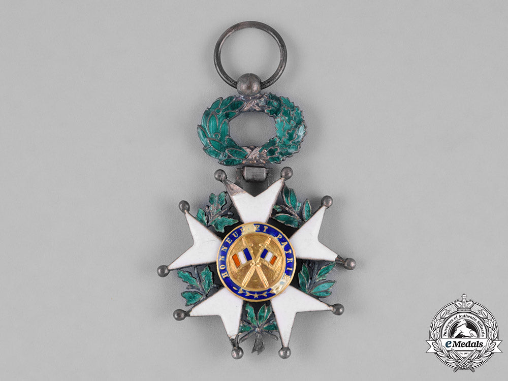 france,_third_republic._a_national_order_of_the_legion_of_honour,_v_class_knight,_c.1900_c18-027055