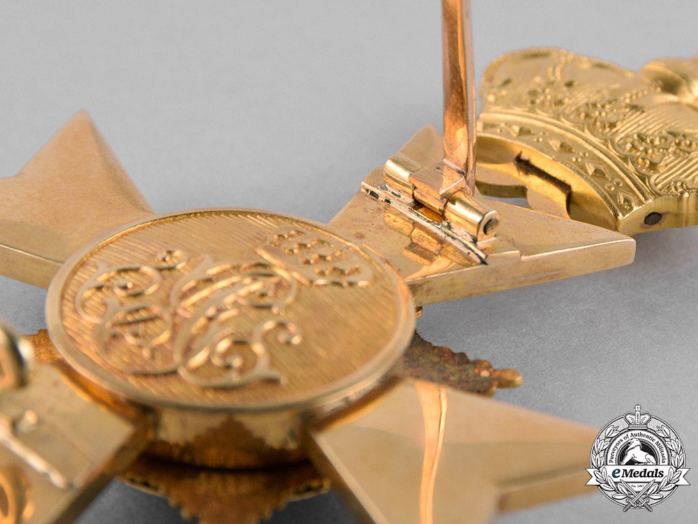 schaumburg-_lippe._a_princley_schaumburg-_lippe_houseorder,_officer's_cross_in_gold,_c.1910_c18-027073