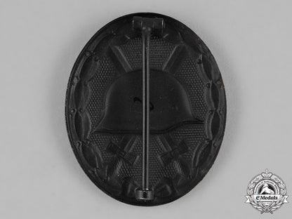 germany,_federal_republic._a_wound_badge,_black_grade,_alternative1957_version_c18-027173