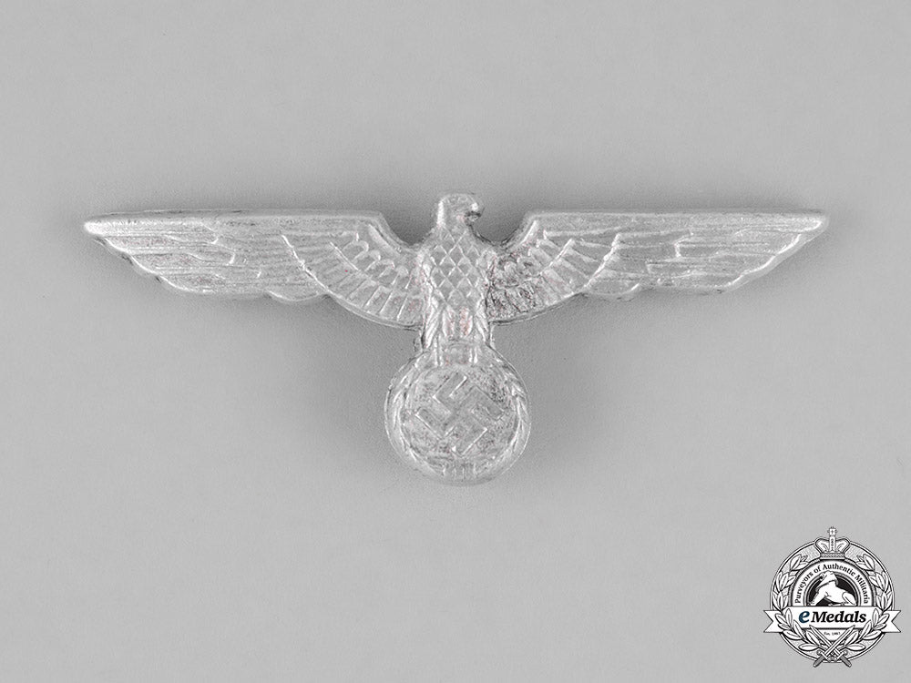 germany._a_three_pieces_of_insignia_c18-027200
