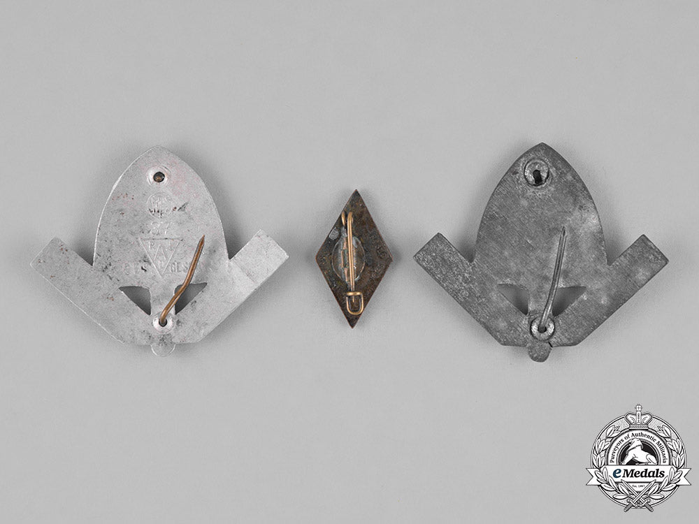 germany._three_badges_c18-027213