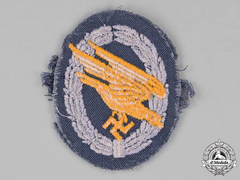 germany,_luftwaffe._a_fallschirmjäger_badge,_cloth_version_c18-027229