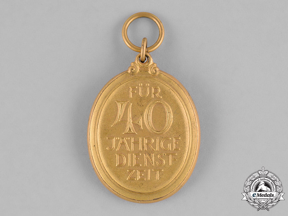 bavaria,_kingdom._a_fire_brigade40-_year_service_medal_c18-027231