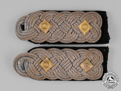 germany,_heer._a_pair_of_army/_heer_oberst's_shoulder_boards,_pioniere(_engineers)_c18-027279