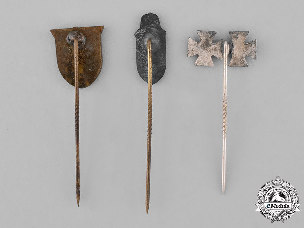 germany._three_miniature_stickpins_c18-027285