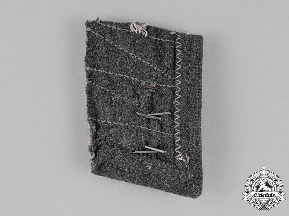 germany,_luftwaffe._three_cloth_items_c18-027300_1