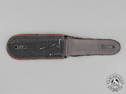 germany,_luftwaffe._three_cloth_items_c18-027304_1