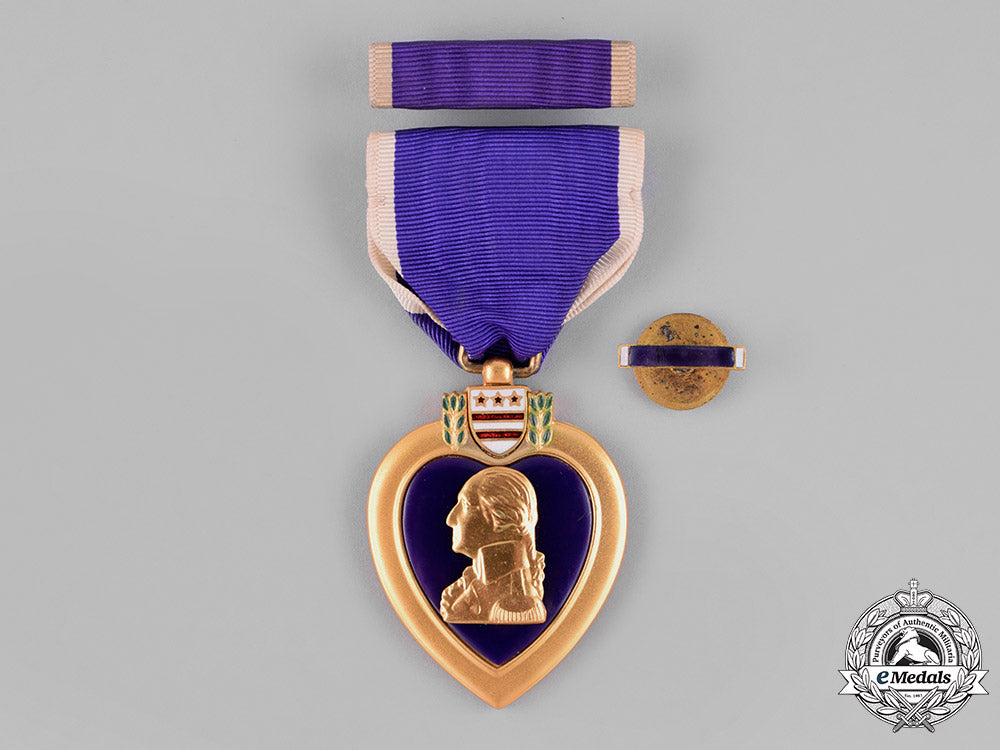 united_states._a_purple_heart,_to_private_first_class_james_william_davis,_united_states_marine_corps_c18-027325