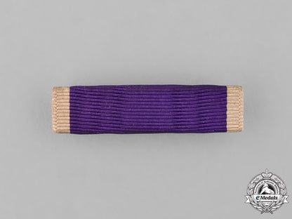 united_states._a_purple_heart,_to_private_first_class_james_william_davis,_united_states_marine_corps_c18-027331