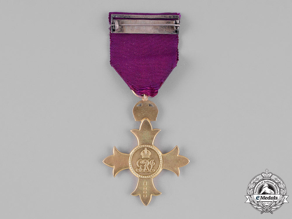 united_kingdom._a_most_excellent_order_of_the_british_empire,_officer_badge,_obe,_civil_division,_type_i_c18-027345